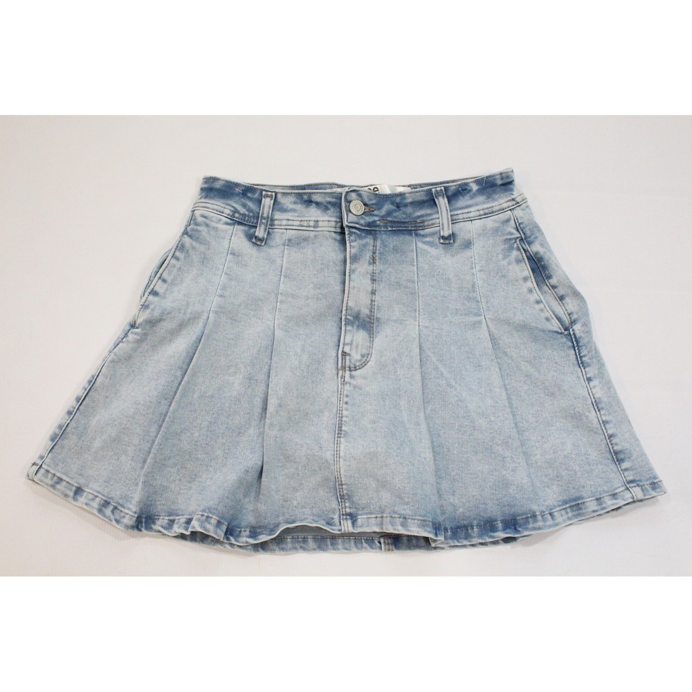 Lee Vaiy's Flex-To-Go Light Wash Pleated Denim Mini Skirt Size 12/32